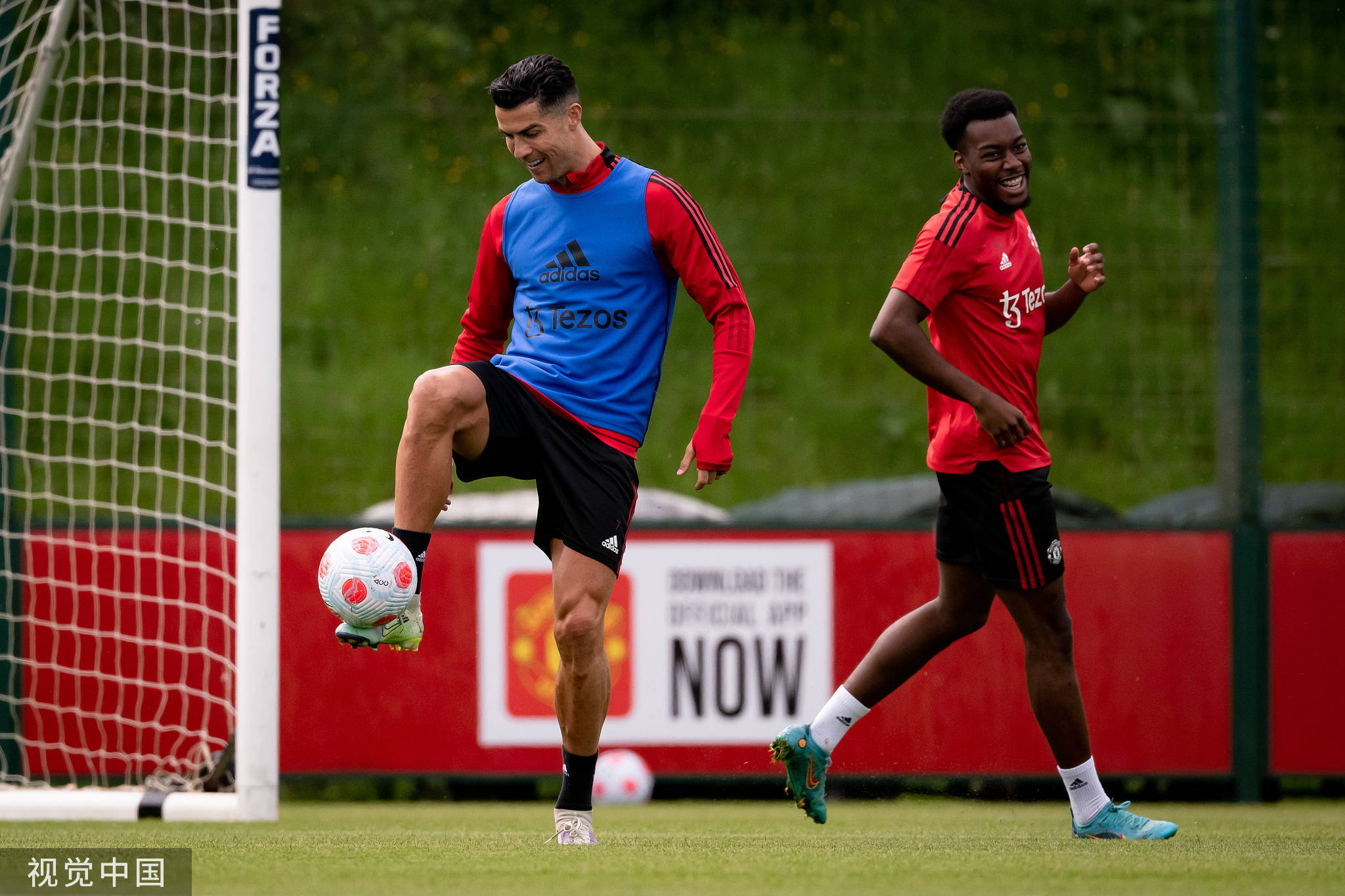  明日亚洲杯焦点战！那不勒斯迎战马德里竞技，险胜或上演